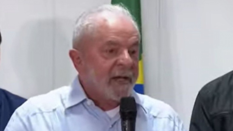 Lula decreta intervenção federal no Distrito Federal após invasão e depredação do palácio presidencial