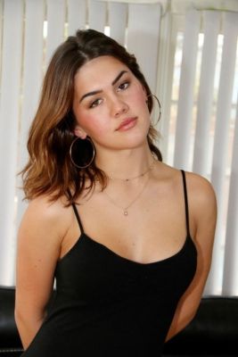 Beautiful Daisy Taylor.