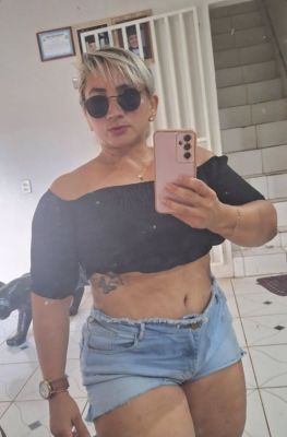 Marcia Nunes, conhecida como Gracinha Travessa e também Gracinha Anjos é influenciadora e criadora de conteúdo.