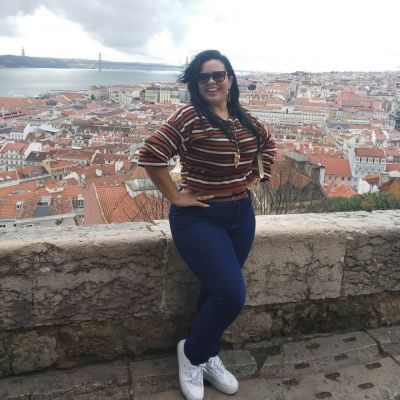 Quando pensamos em amor-próprio, tendemos a imaginar que se trata de amar tudo em nós. Isso não é verdade. Amor-próprio também é identificar o que podemos mudar em nós para que sejamos pessoas melhores. Não se trata só da aparência ou só do nosso interior. Precisamos mudar para mudar o mundo.