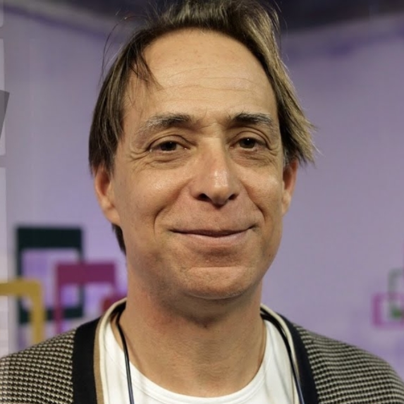 Pedro Cardoso fala sobre democracia e o governo de Jair Bolsonaro