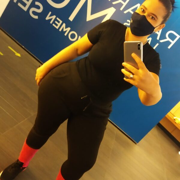 Luana Barreto exibe um dos seus look para o mundo fitness e inspira seguidoras
