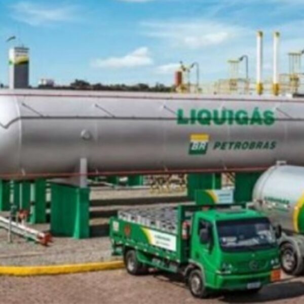 Petrobras anuncia redução do preço do gás de cozinha