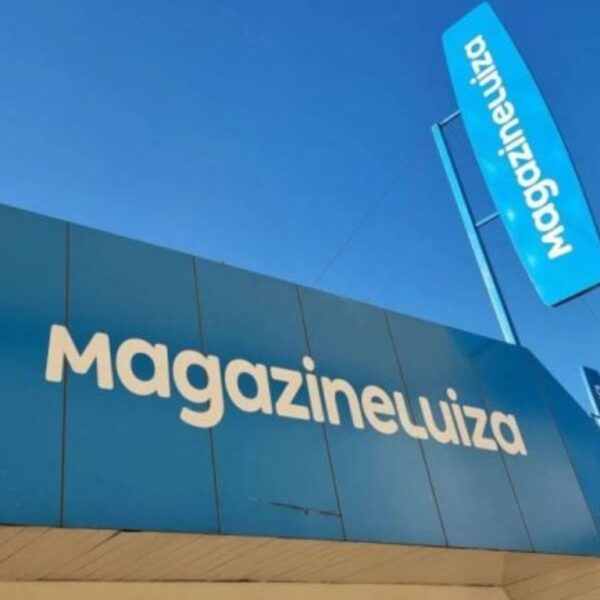 Magazine Luiza aprova grupamento de ações