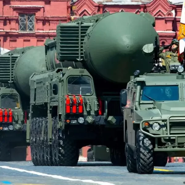 Putin afirma que a União Europeia estará declarando guerra ao enviar tropas à Ucrânia